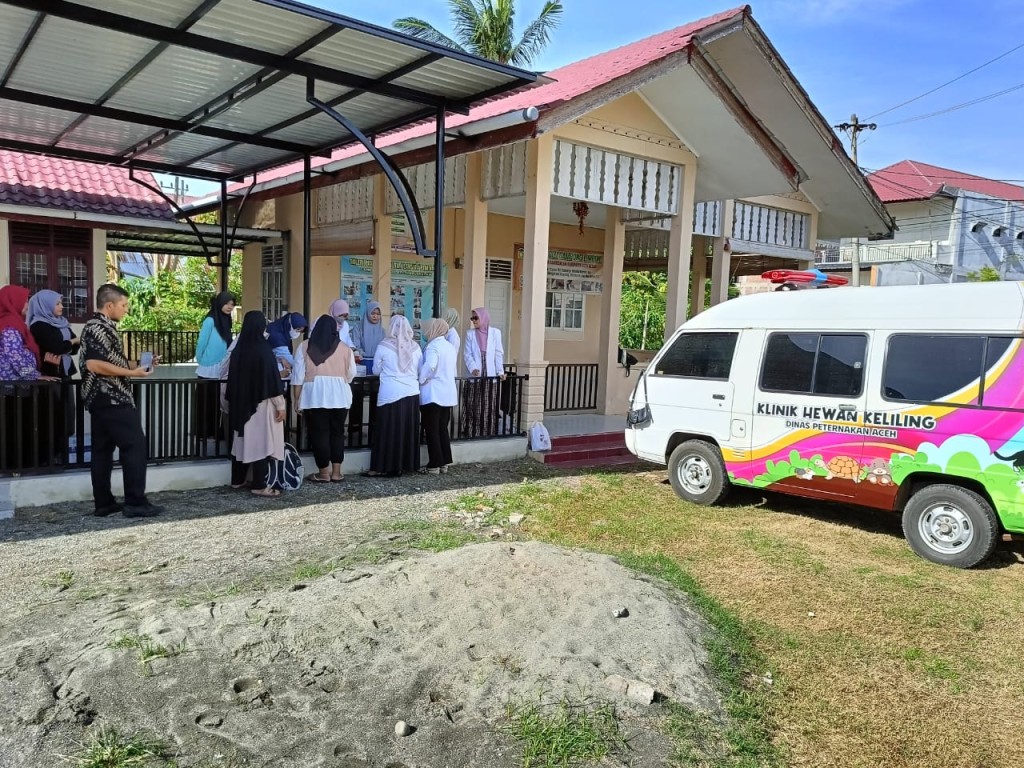 "KLINIK HEWAN KELILING DINAS PERTENAKAN ACEH" Mengadakan layanan vaksin rabies gratis